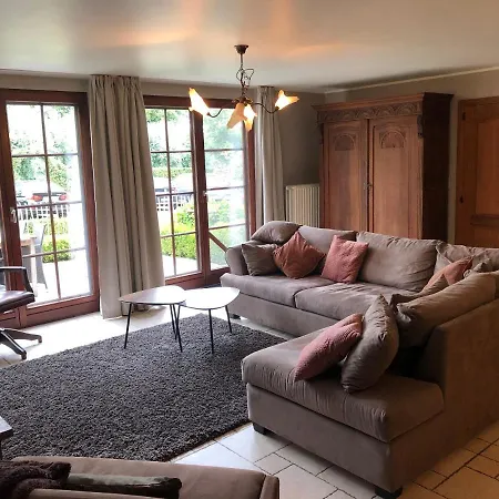 Au Coeur Des Collines, Charmette 펜션 *