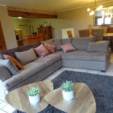 Au Coeur Des Collines, Charmette Holiday home